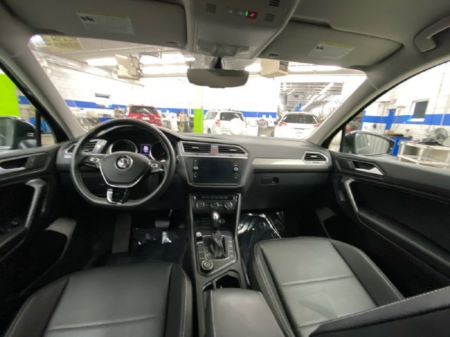 Used 2021 Volkswagen Tiguan SE AWD/4WD image 27
