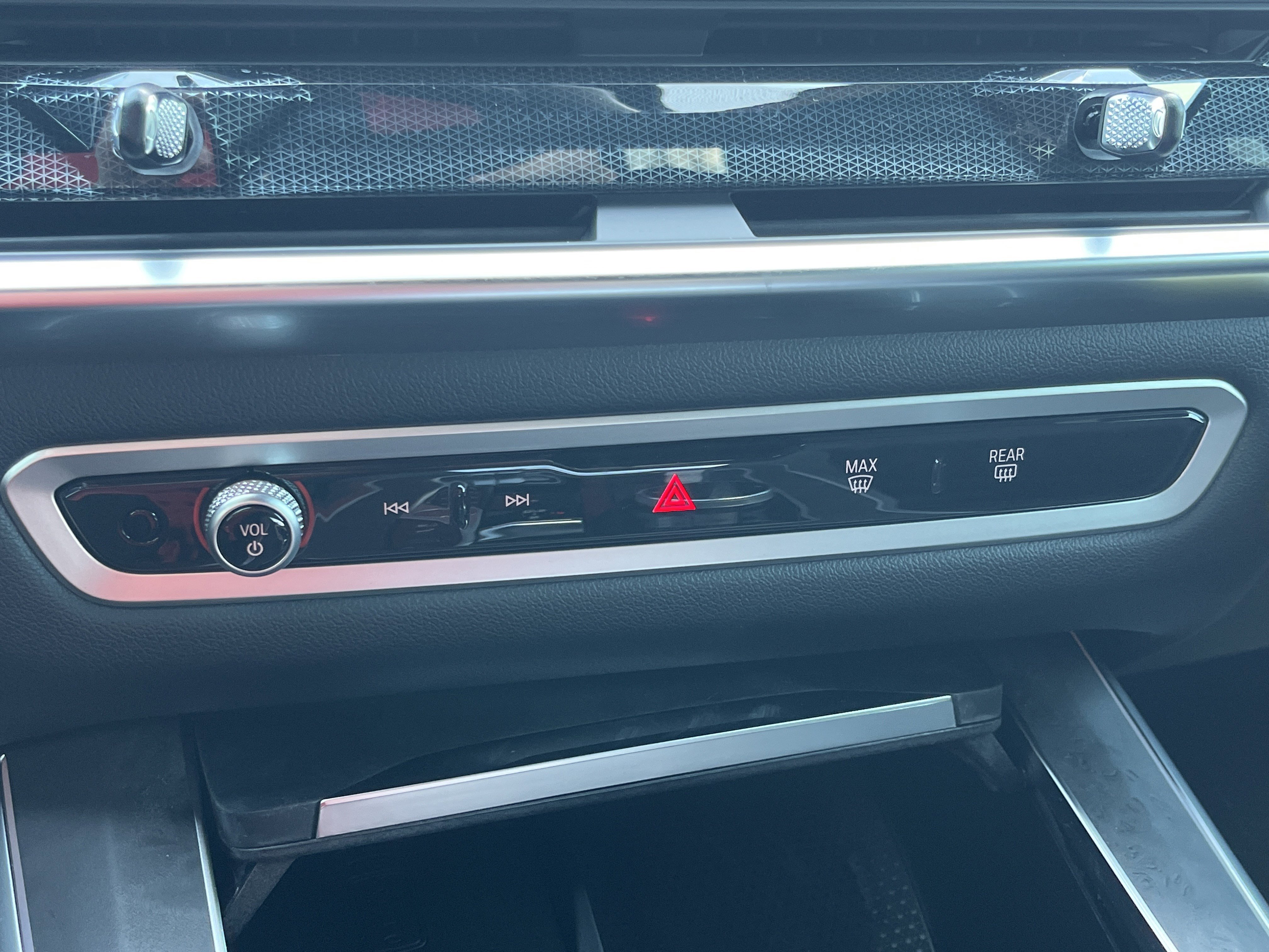 New 2026 BMW X5 xDrive50e AWD/4WD image 6