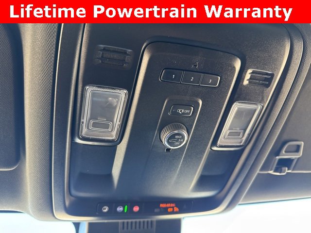 Used 2024 Chevrolet Suburban LT image 16