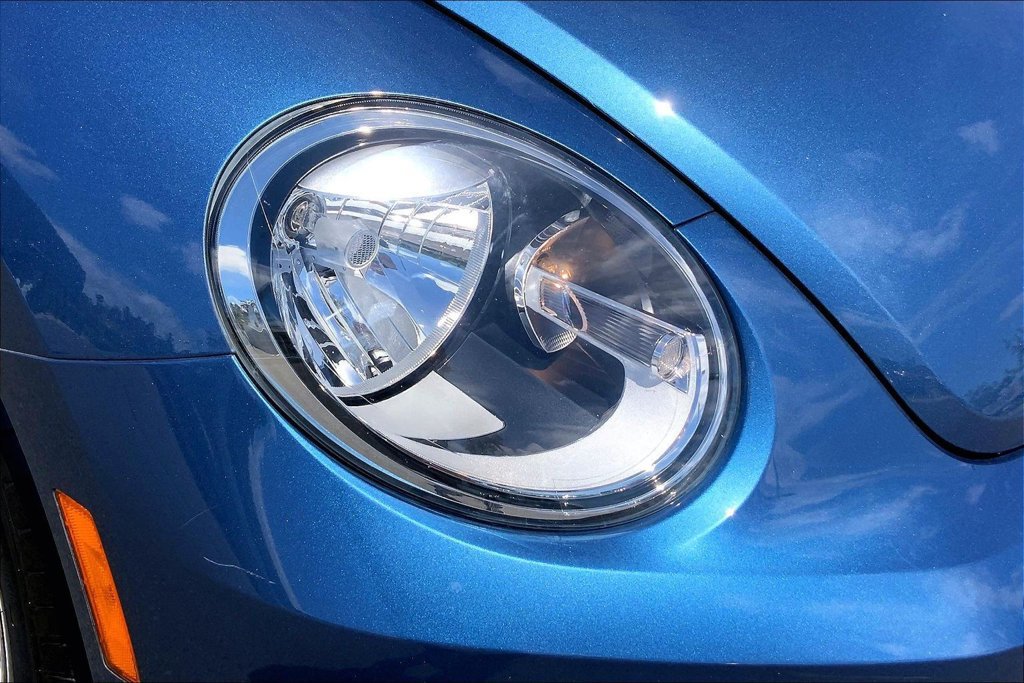 Used 2019 Volkswagen Beetle 2.0T SE FWD image 27