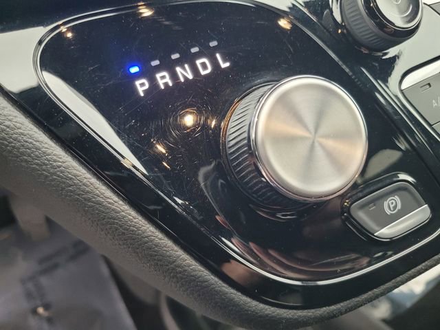 Used 2024 Chrysler Pacifica Touring image 20