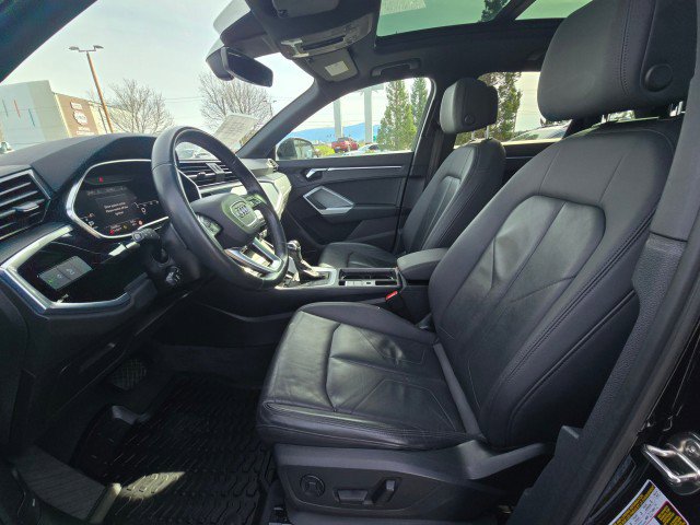 Used 2021 Audi Q3 2.0T Premium Plus w/ Premium Plus Package image 25