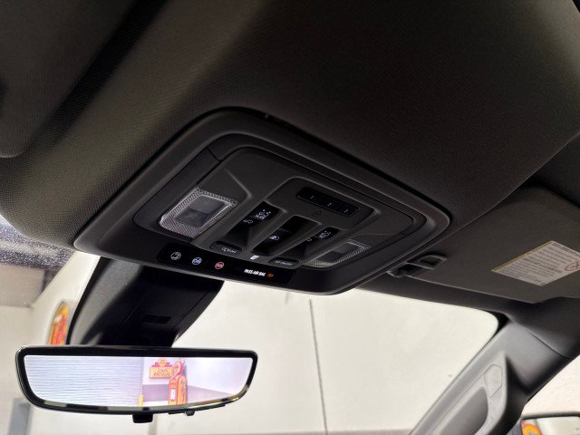 Used 2020 GMC Sierra 3500 Denali w/ Denali Ultimate Package image 32