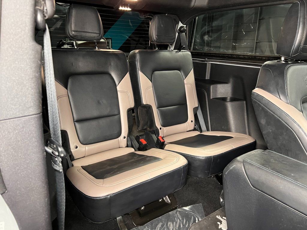 Used 2024 Ford Bronco Wildtrak image 10