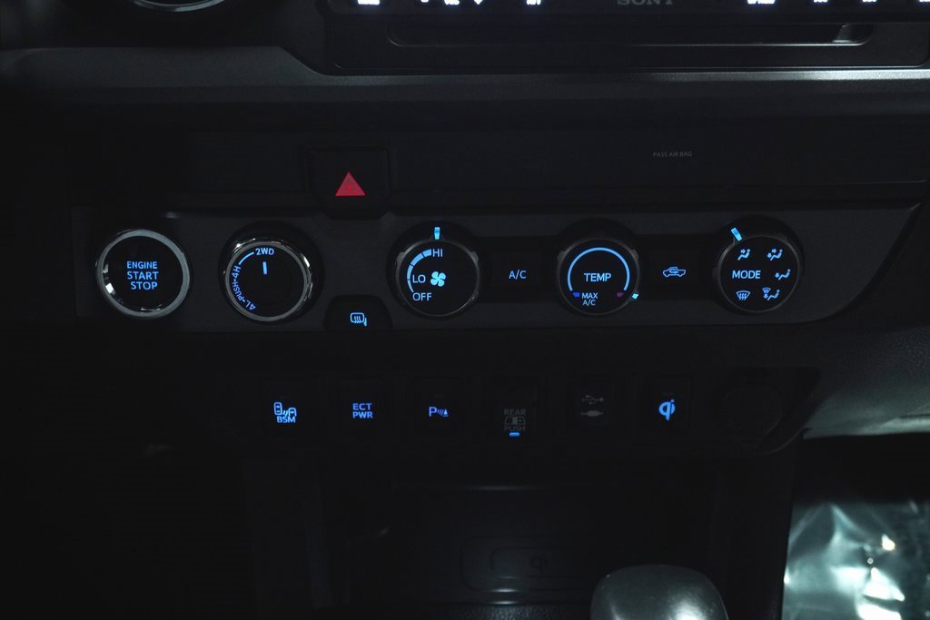 Used 2019 Toyota Tacoma TRD Sport image 18