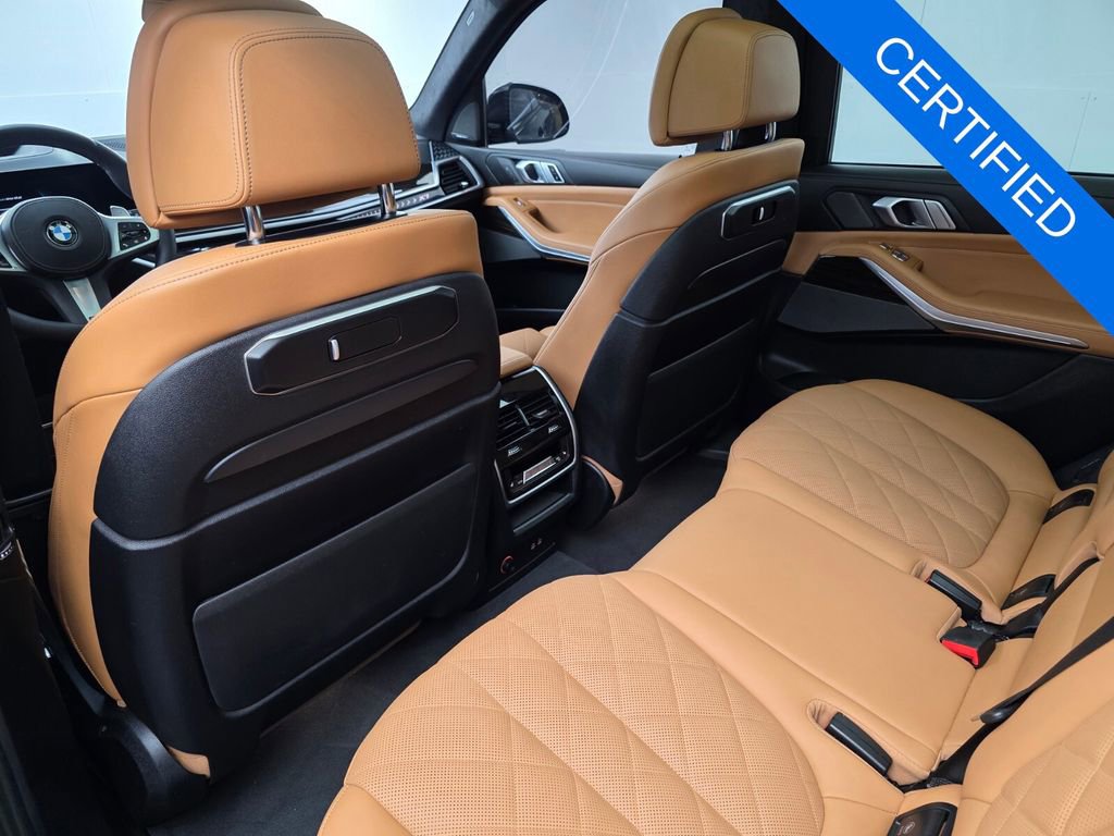 Used 2024 BMW X7 xDrive40i w/ M Sport Package image 15