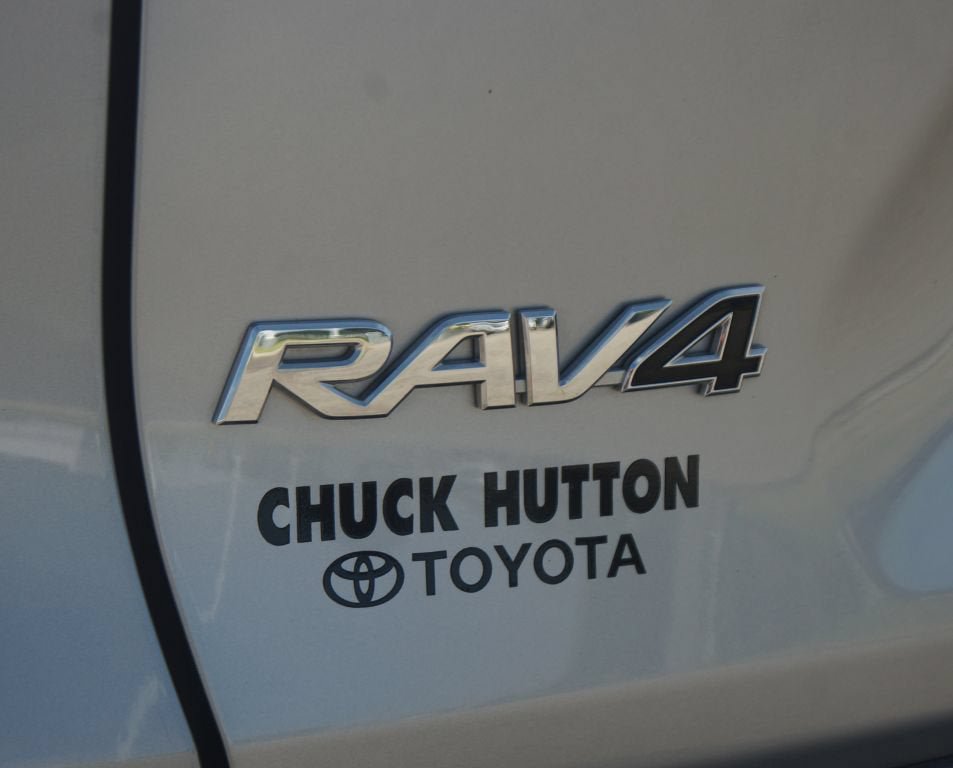 Used 2025 Toyota RAV4 XLE AWD/4WD image 17