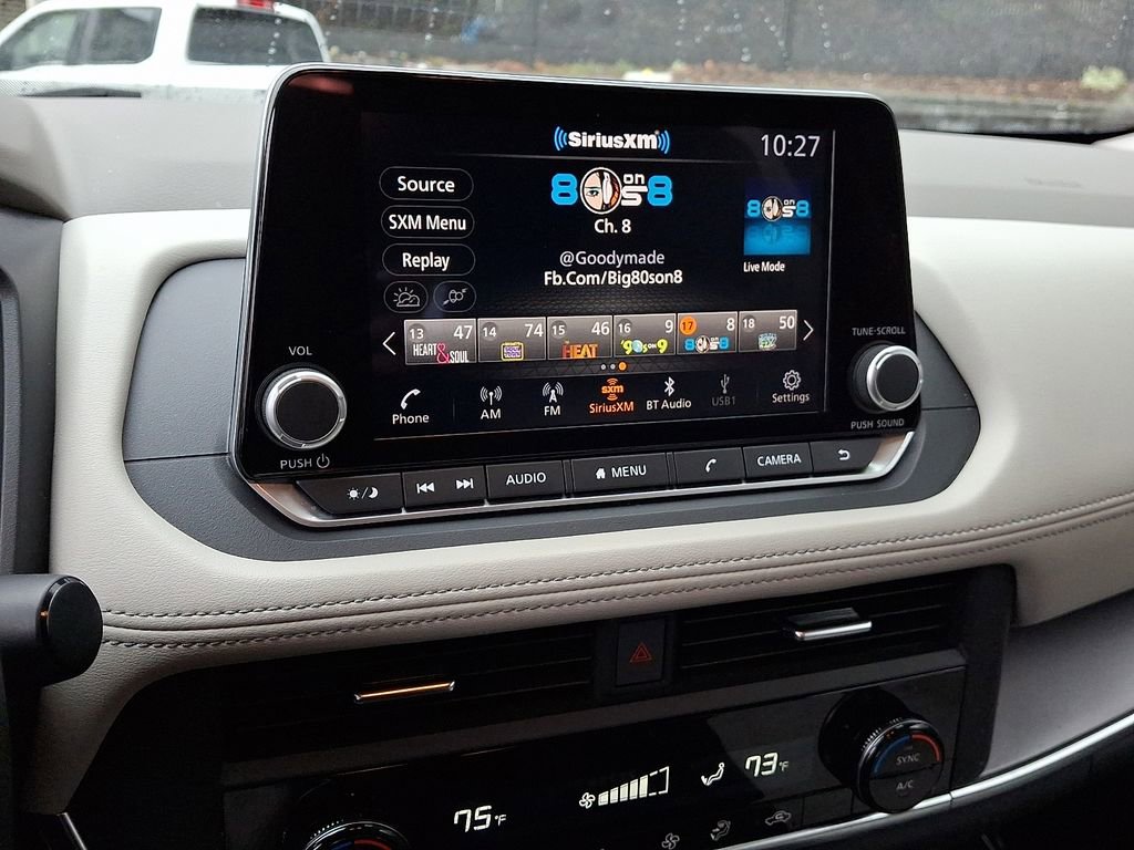 Used 2023 Nissan Rogue SV image 17