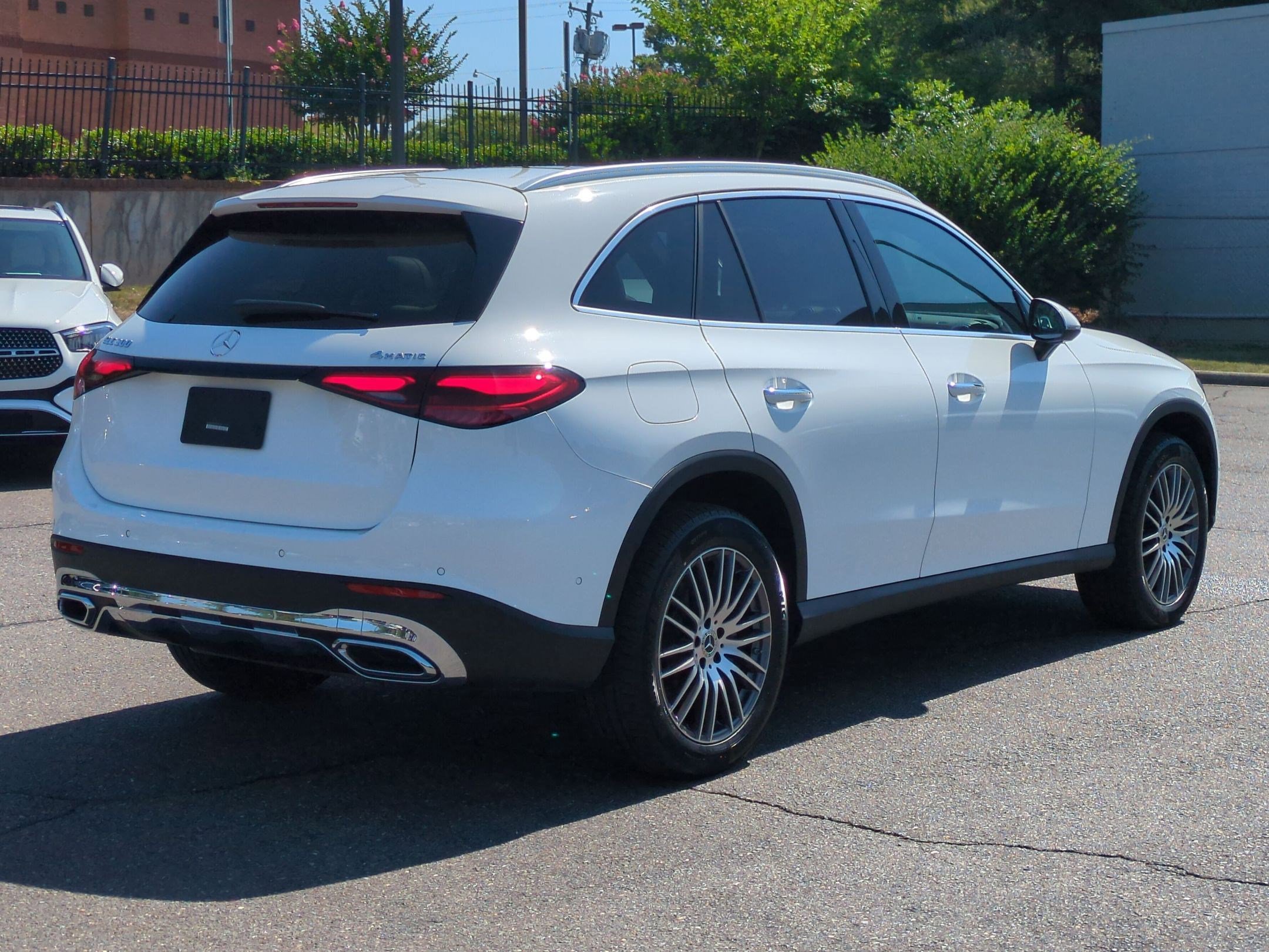Certified 2023 Mercedes-Benz GLC 300 4MATIC image 3