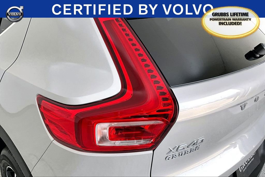 Certified 2025 Volvo XC40 B5 Core image 41