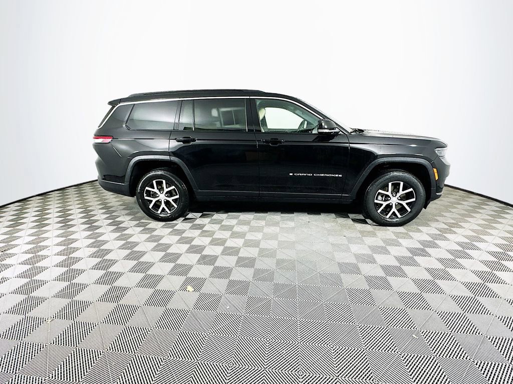 Certified 2025 Jeep Grand Cherokee L Limited w/ Luxury Tech Group II image 14