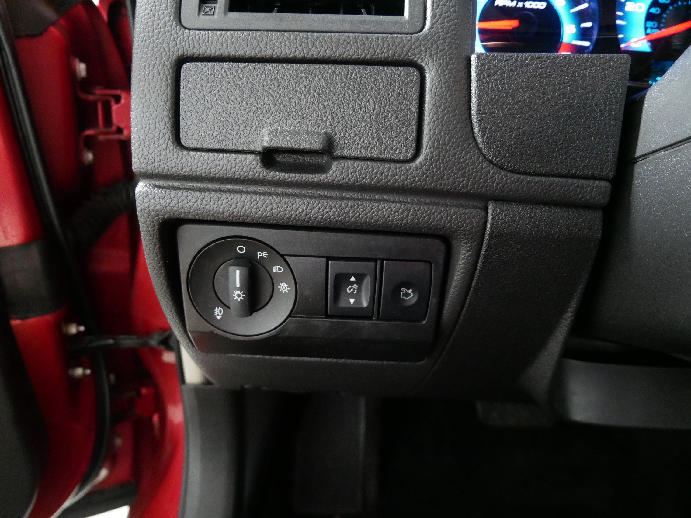Used 2012 Ford Fusion SEL FWD image 26