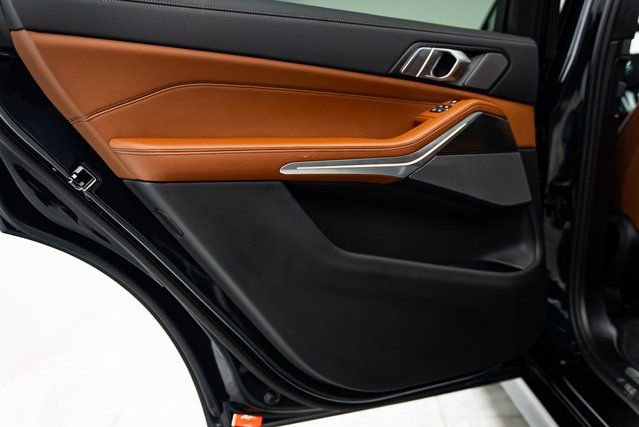 Used 2026 BMW X7 M60i image 25