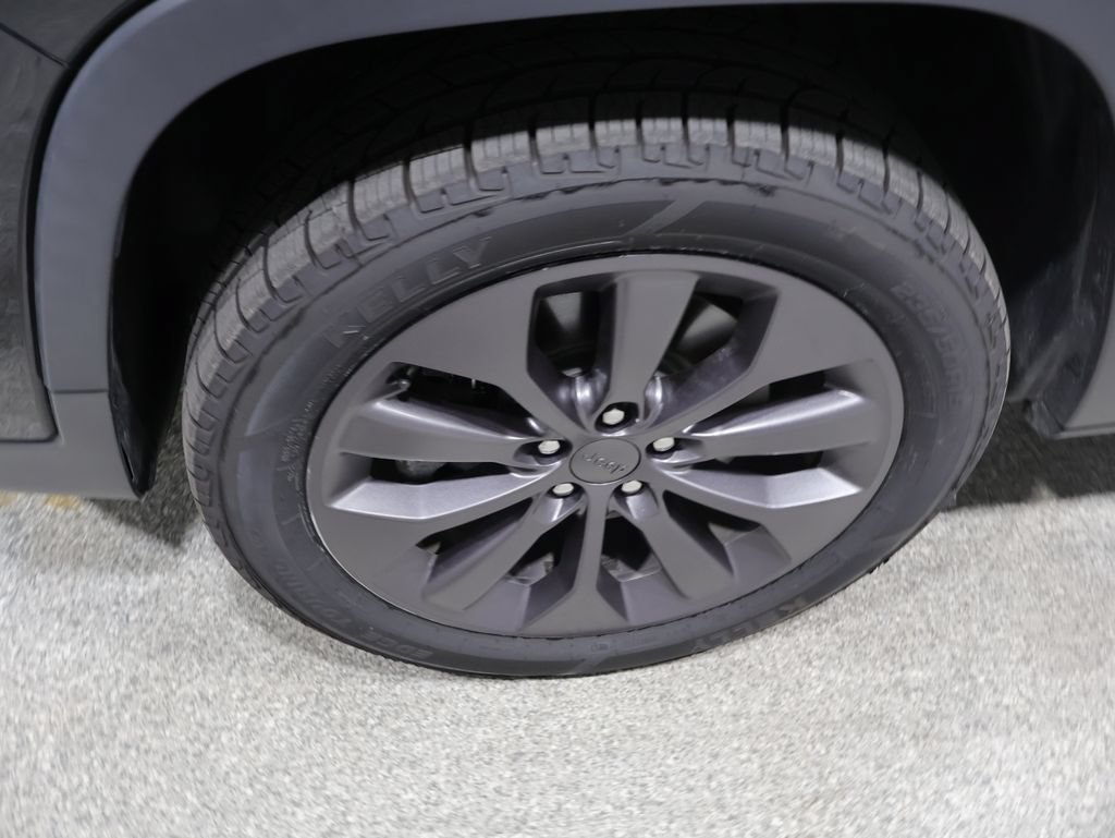 Used 2021 Jeep Cherokee Latitude Lux 80th Anniv w/ Quick Order Package 2YU 80th AWD/4WD image 10