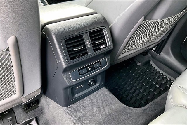 Used 2020 Audi SQ5 Prestige image 25