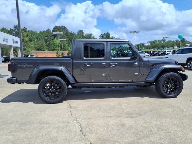 Used 2025 Jeep Gladiator Sport image 2