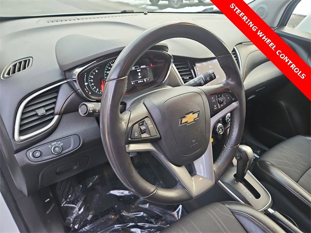 Used 2020 Chevrolet Trax LT w/ LT Convenience Package image 10