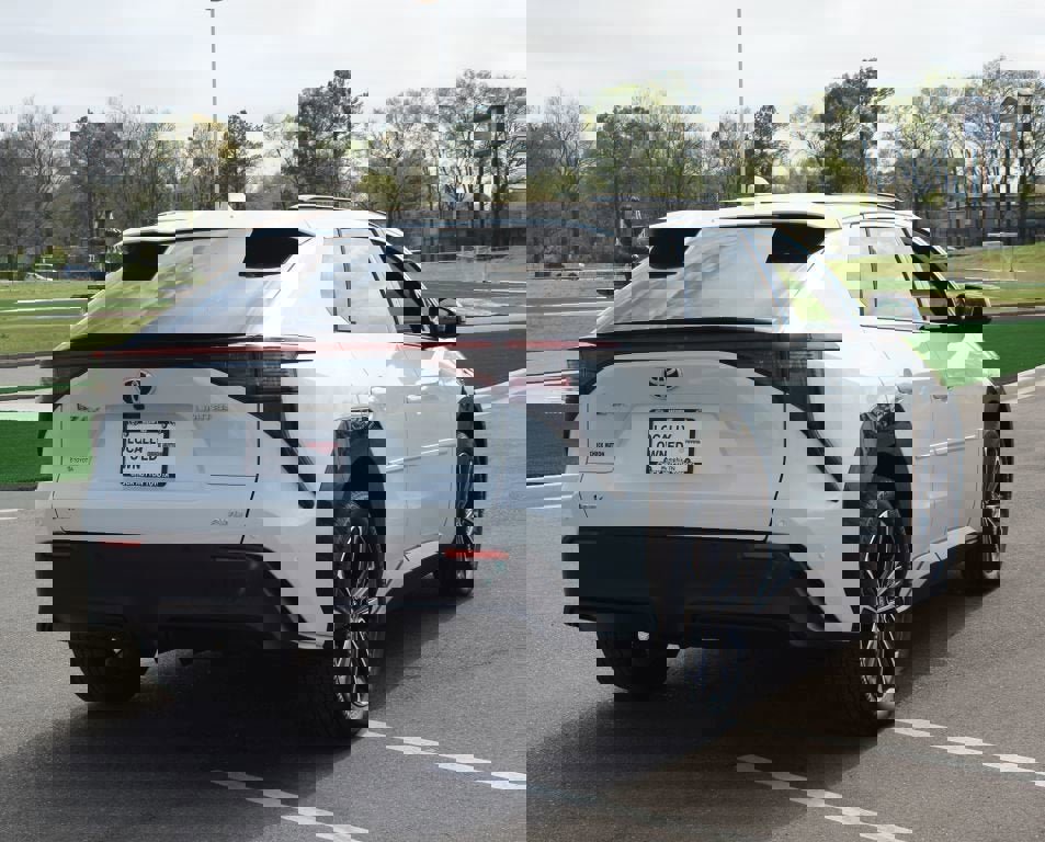 Used 2024 Toyota bZ4X Limited image 22