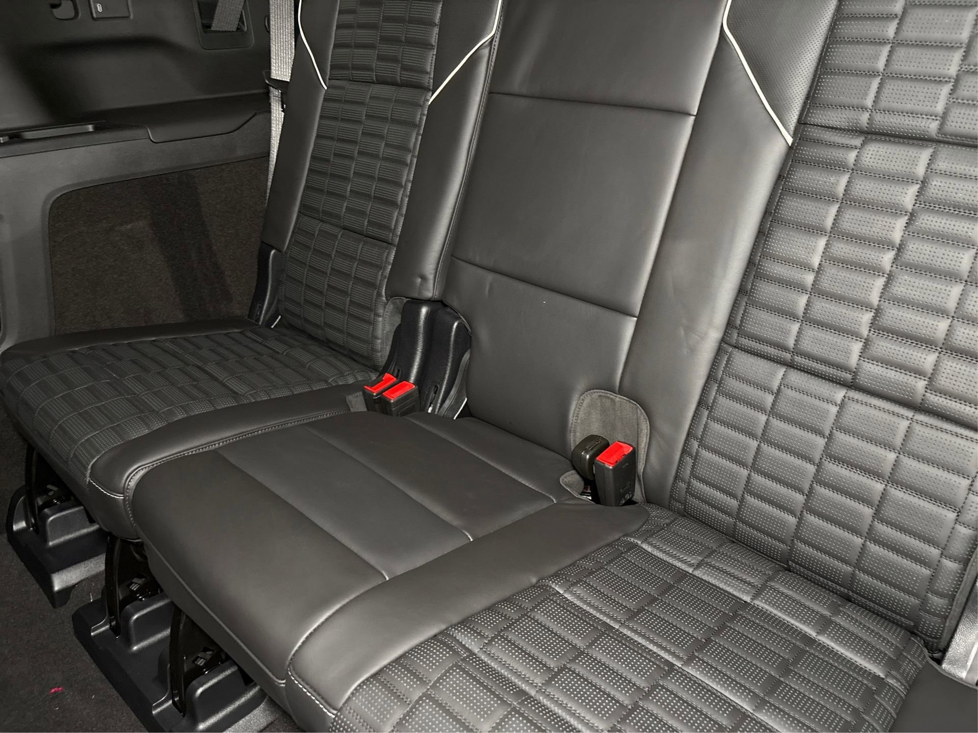 New 2025 Cadillac Escalade ESV Sport Platinum image 12