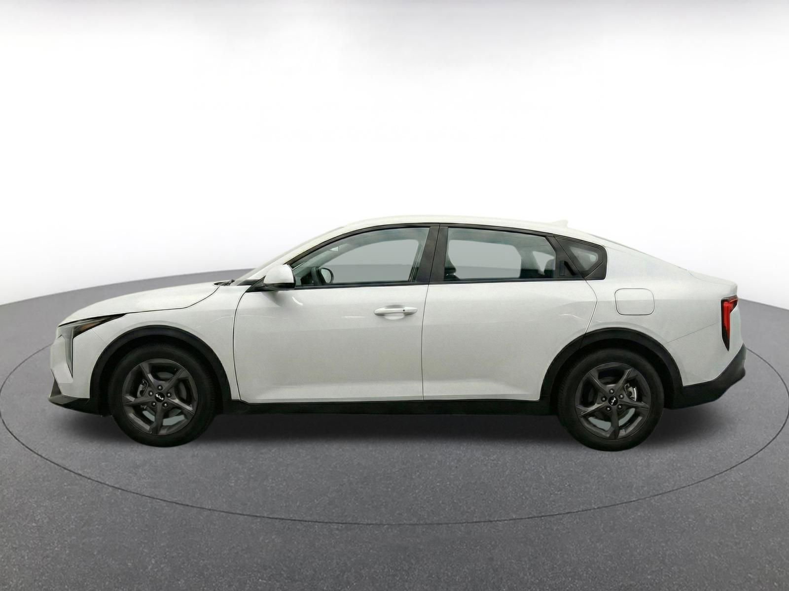 Used 2025 Kia K4 FWD image 4