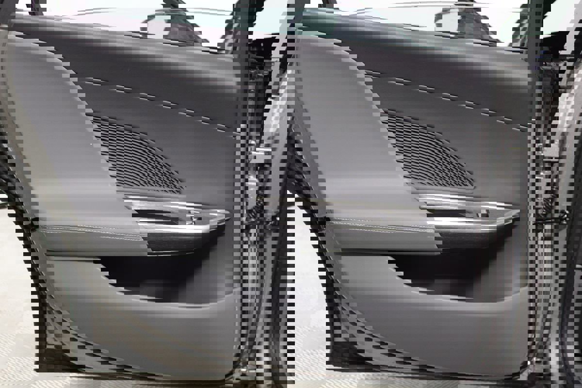 Used 2024 Lucid Air Pure image 30