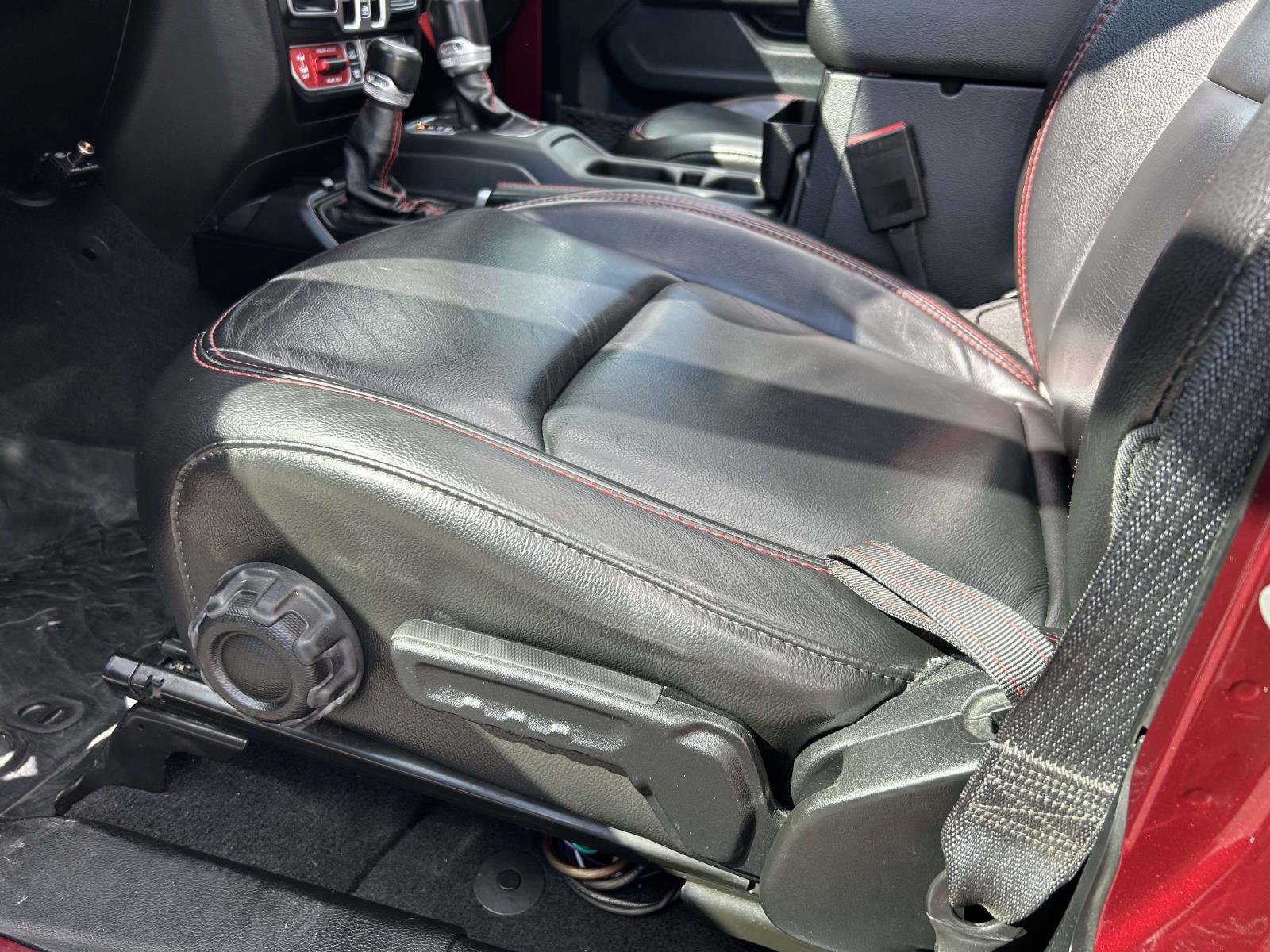 Used 2021 Jeep Wrangler Unlimited Rubicon image 18