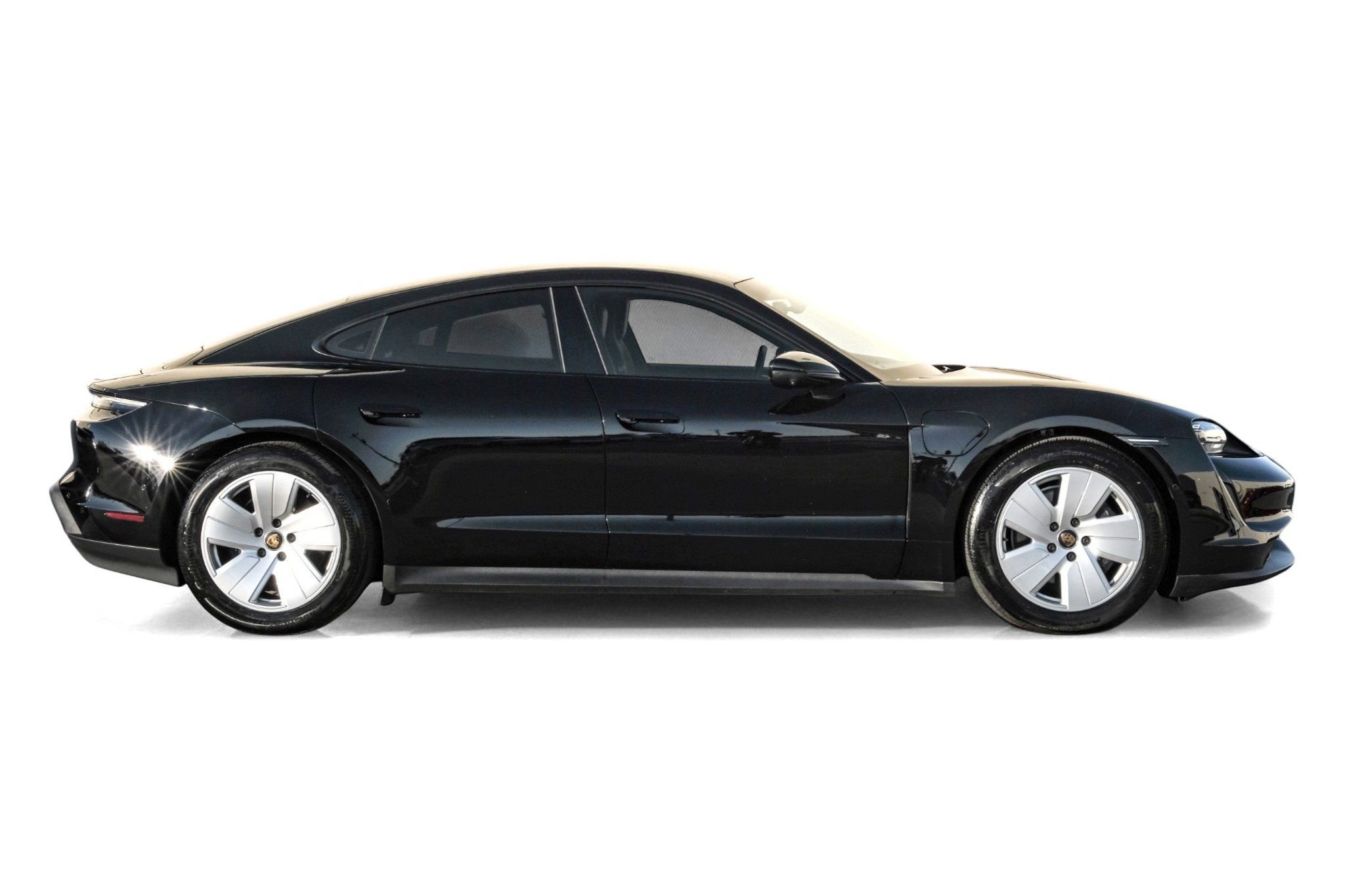 Used 2021 Porsche Taycan image 7