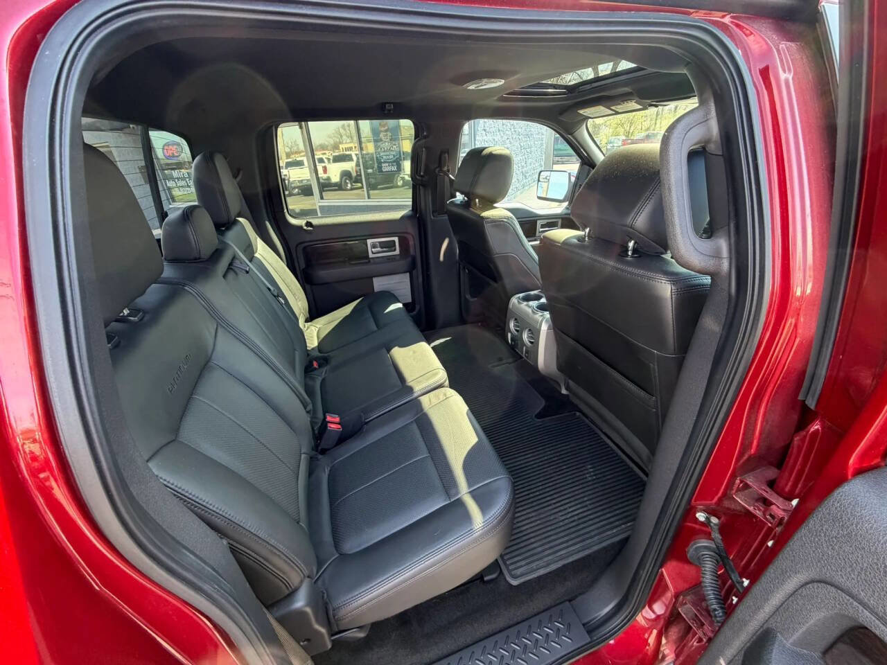 Used 2014 Ford F150 Platinum image 30