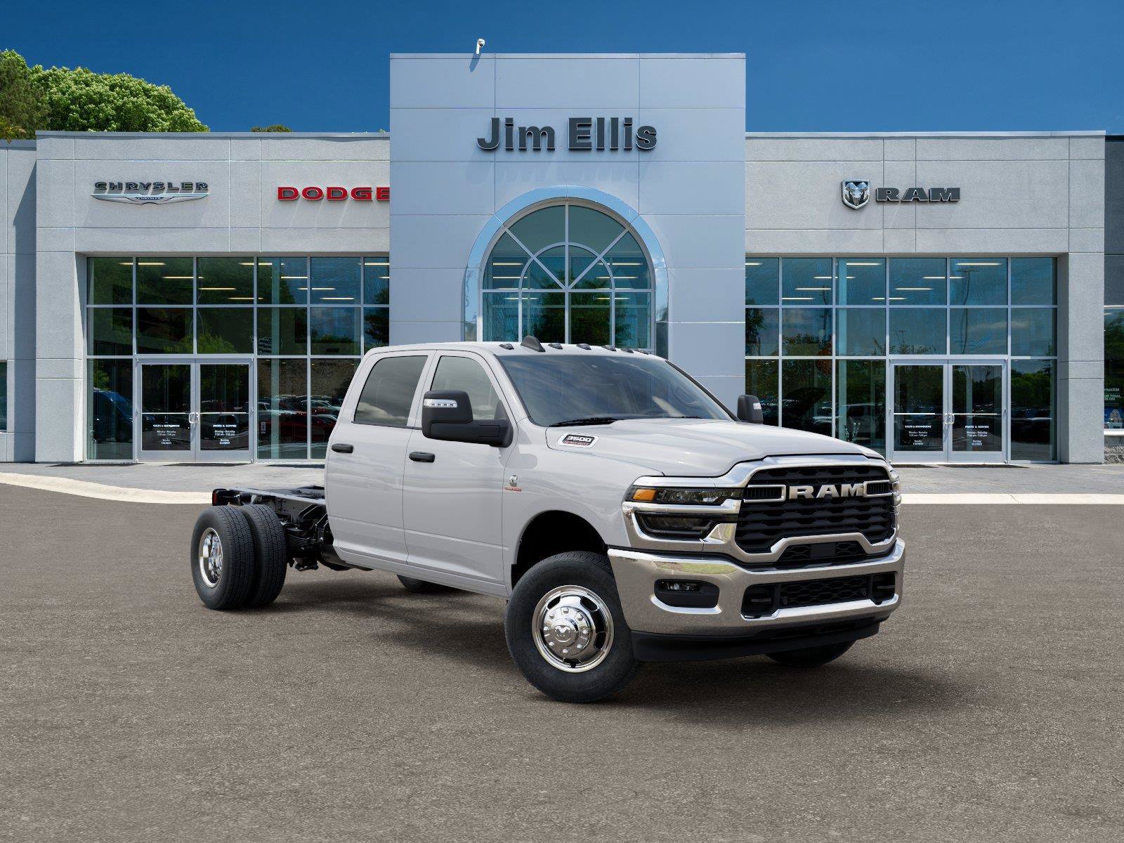 New 2026 RAM 3500 Tradesman w/ Chrome Appearance Group A AWD/4WD image 5