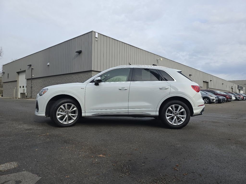 Used 2021 Audi Q3 2.0T Premium Plus w/ Premium Plus Package AWD/4WD image 10