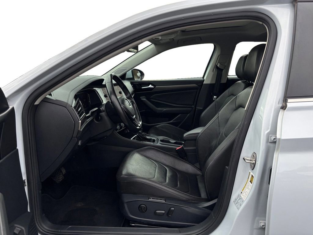 Used 2019 Volkswagen Jetta SEL Premium image 14