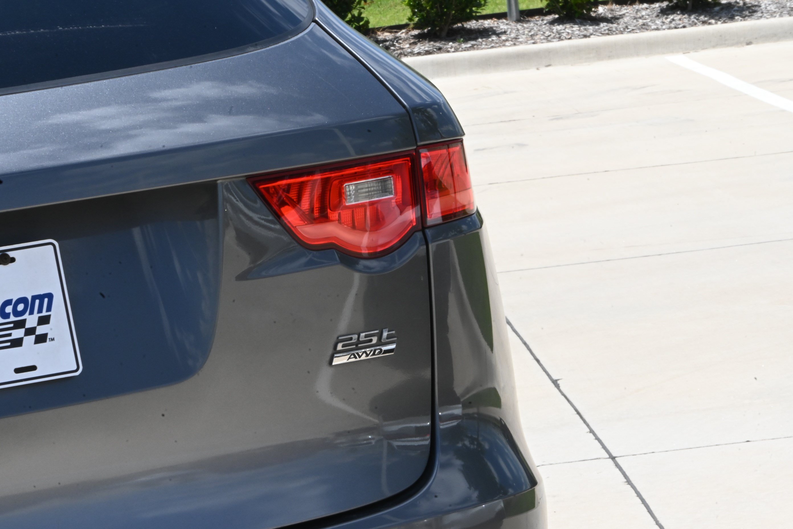 Used 2019 Jaguar F-PACE Prestige AWD/4WD image 34