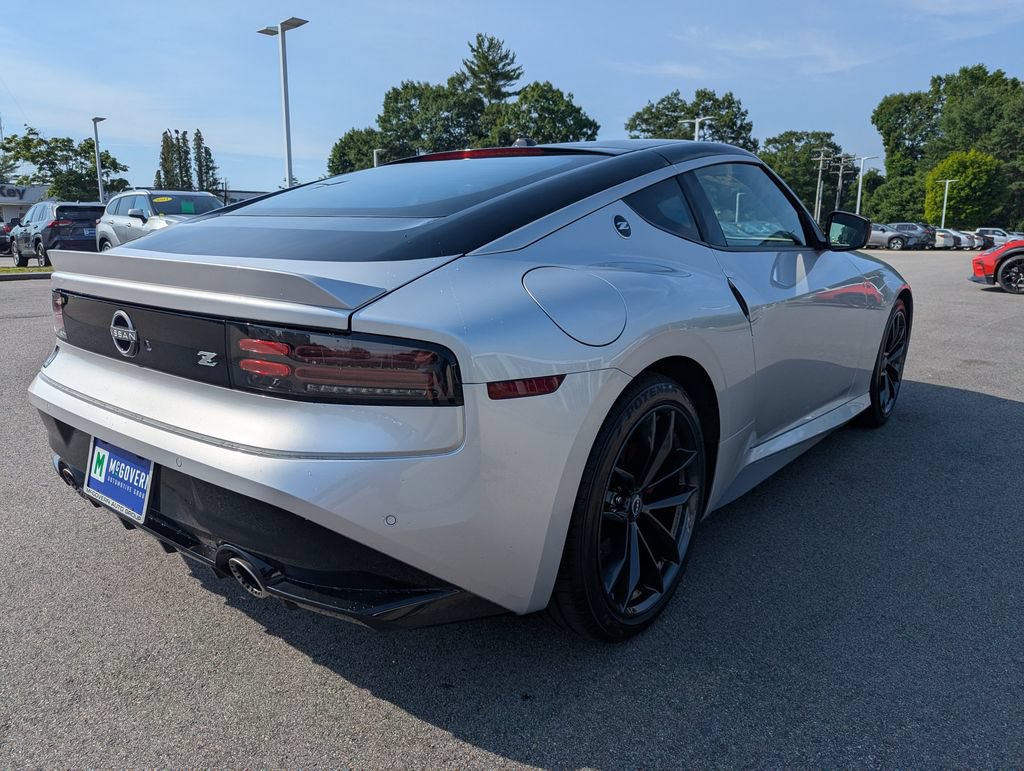 Used 2025 Nissan Z Performance w/ Floor Mat Package RWD image 6