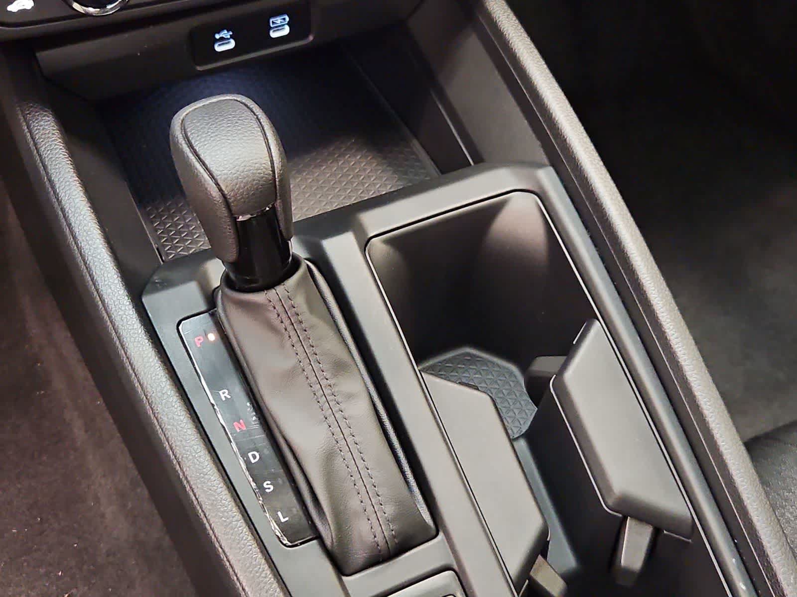 Certified 2025 Honda Accord SE image 9