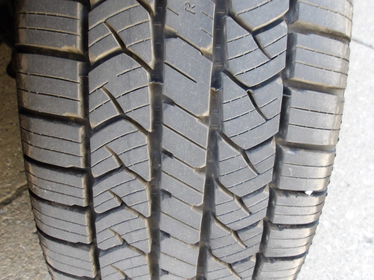 Used 2014 Ford Fiesta SE w/ Equipment Group 201A FWD image 26