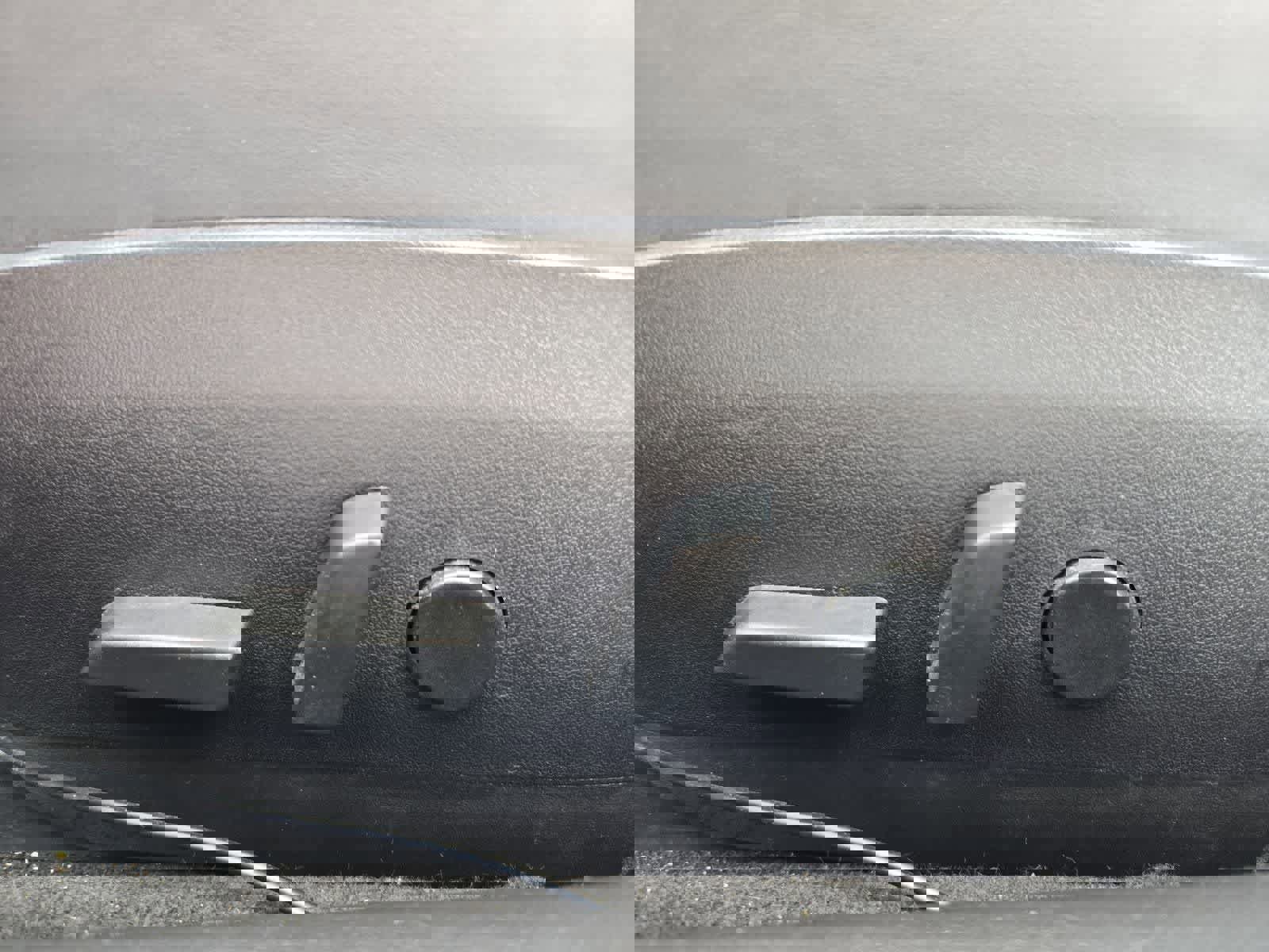 Used 2018 Tesla Model 3 Long Range image 15