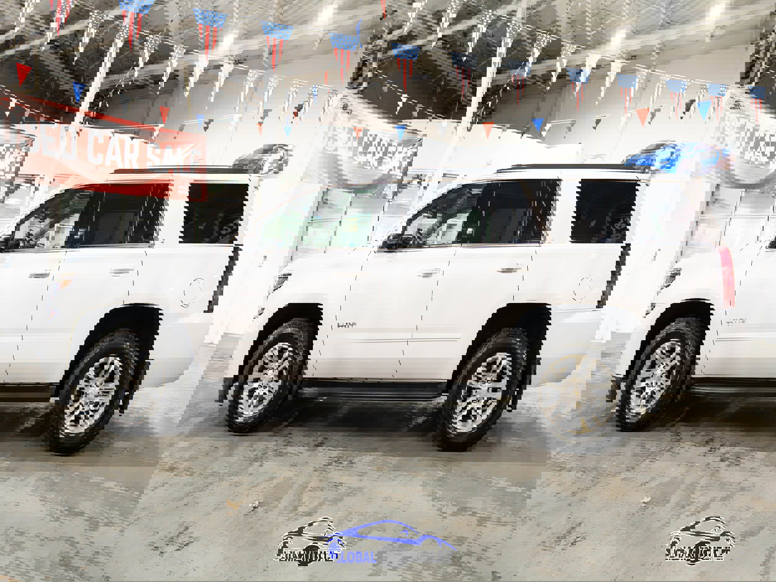 Used 2018 Chevrolet Tahoe LT w/ Luxury Package image 4