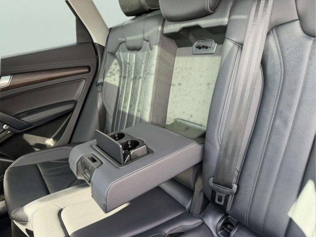 Certified 2025 Audi Q5 2.0T Premium Plus w/ Premium Plus Package image 22