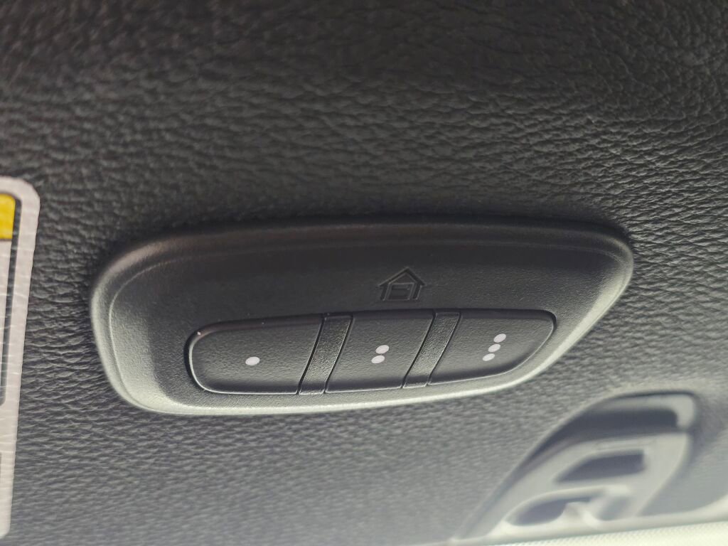 Used 2022 Jeep Wrangler Unlimited Sahara w/ Cold Weather Group image 37