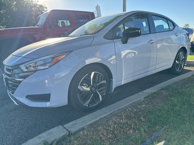 Used 2025 Nissan Versa SR w/ Trunk Package