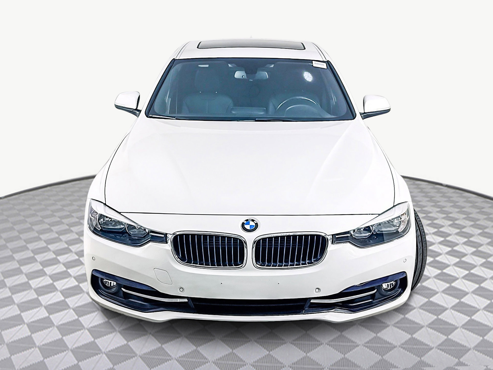 Used 2017 BMW 330e image 2