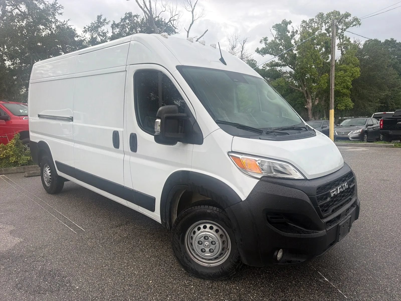 Used 2025 RAM ProMaster 2500 w/ Convenience Group FWD image 6