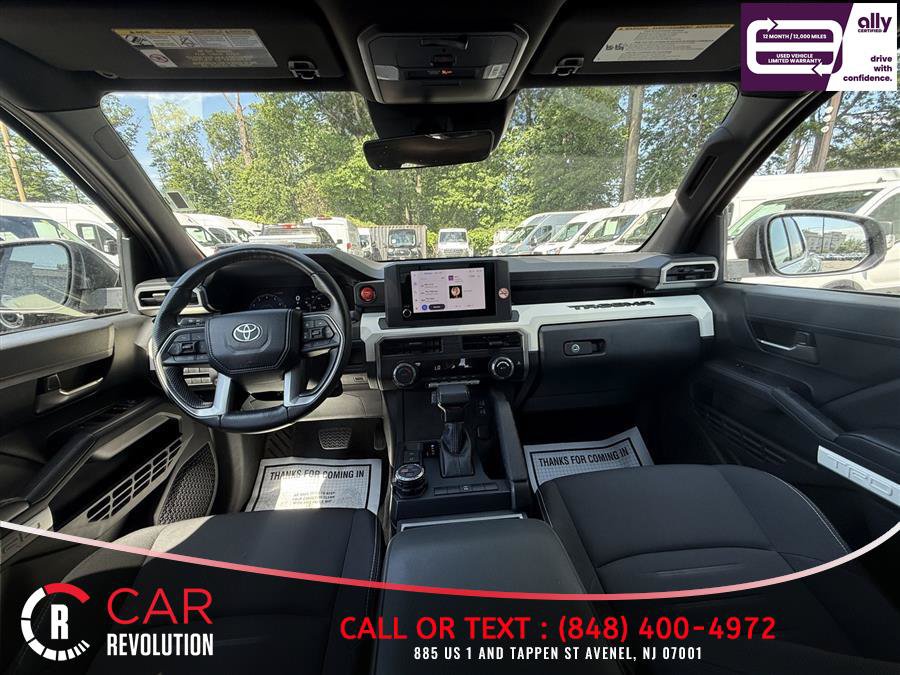 Used 2024 Toyota Tacoma TRD Off-Road AWD/4WD image 10