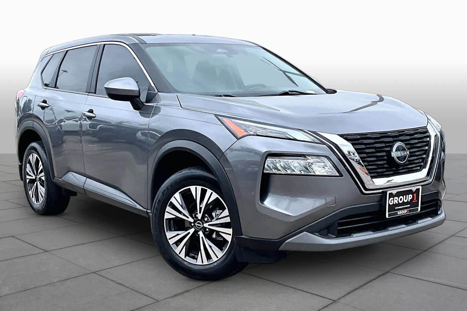 Certified 2023 Nissan Rogue SV FWD image 3