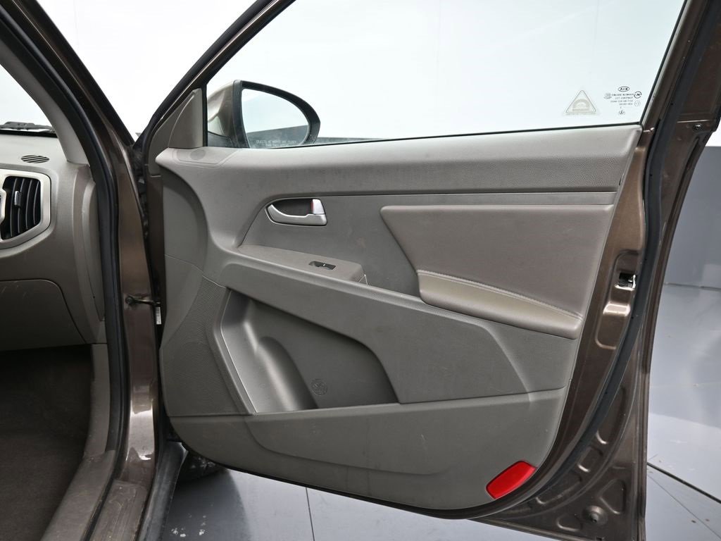 Used 2013 Kia Sportage LX image 39