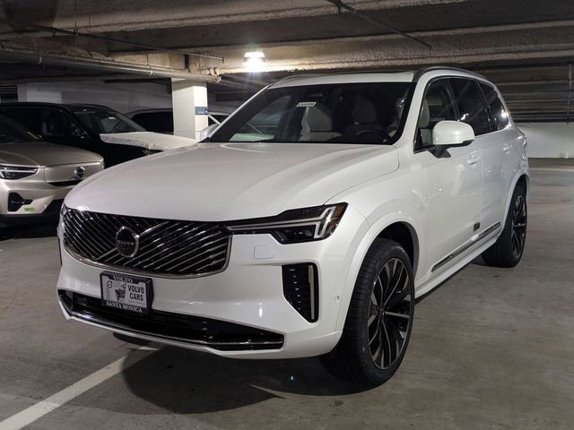 New 2026 Volvo XC90 B6 Plus w/ Protection Package Premier image 7