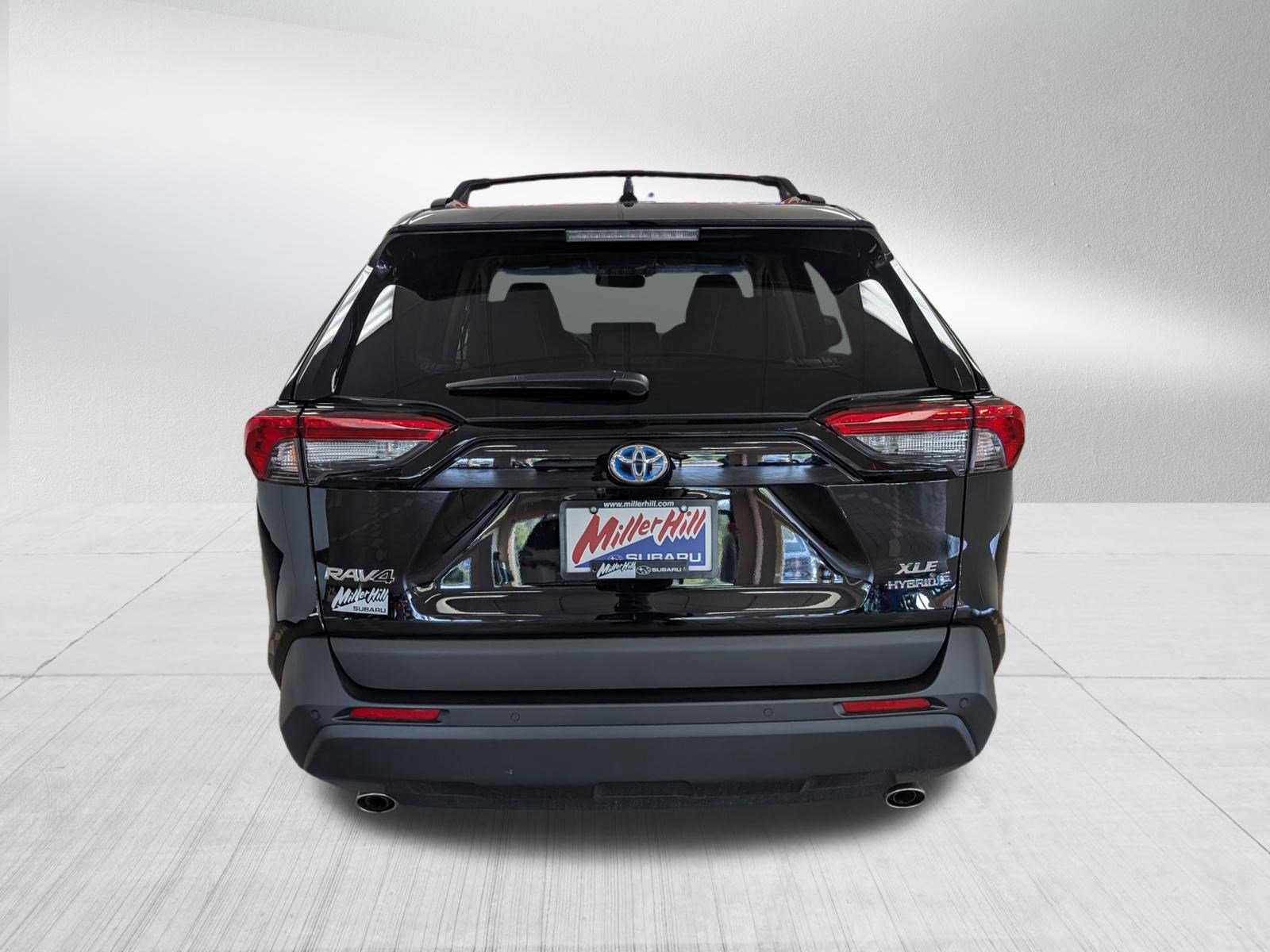 Used 2024 Toyota RAV4 XLE Premium w/ Weather Package image 18