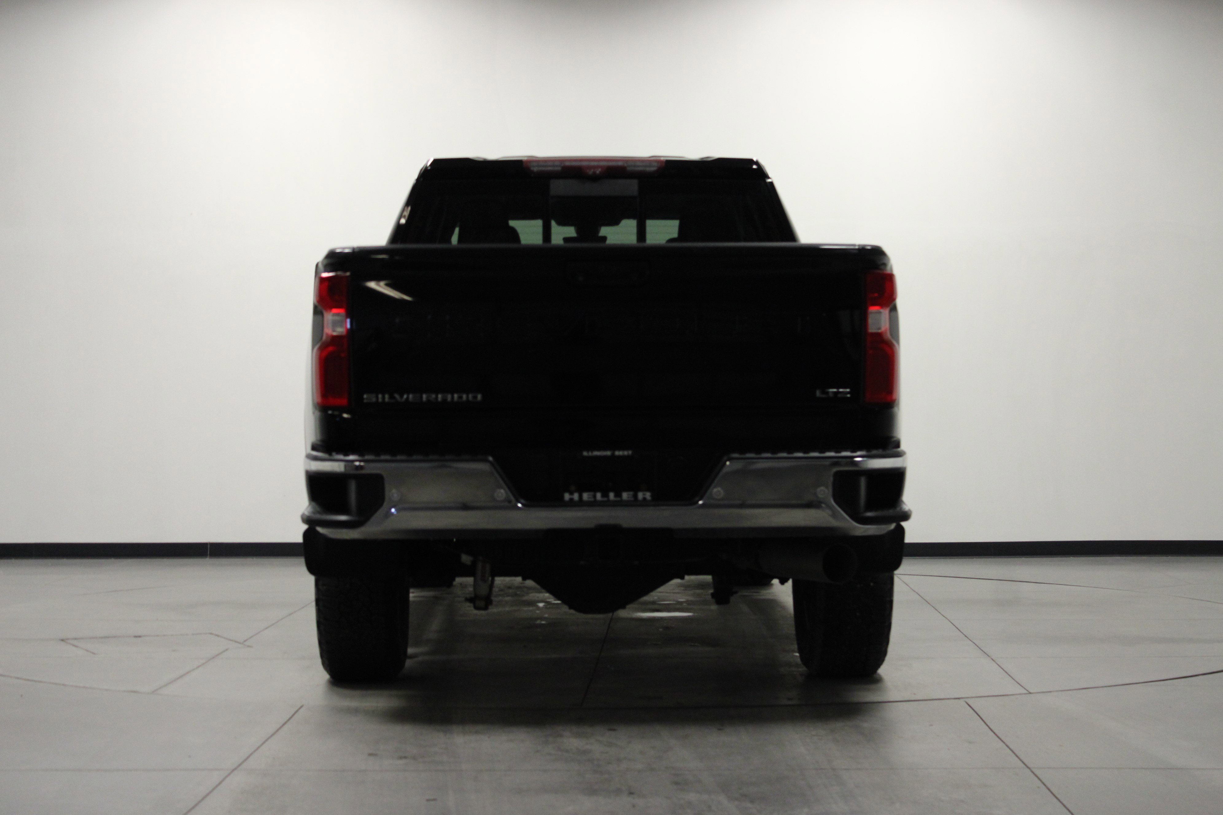 Used 2020 Chevrolet Silverado 2500 LTZ w/ LTZ Premium Package image 5