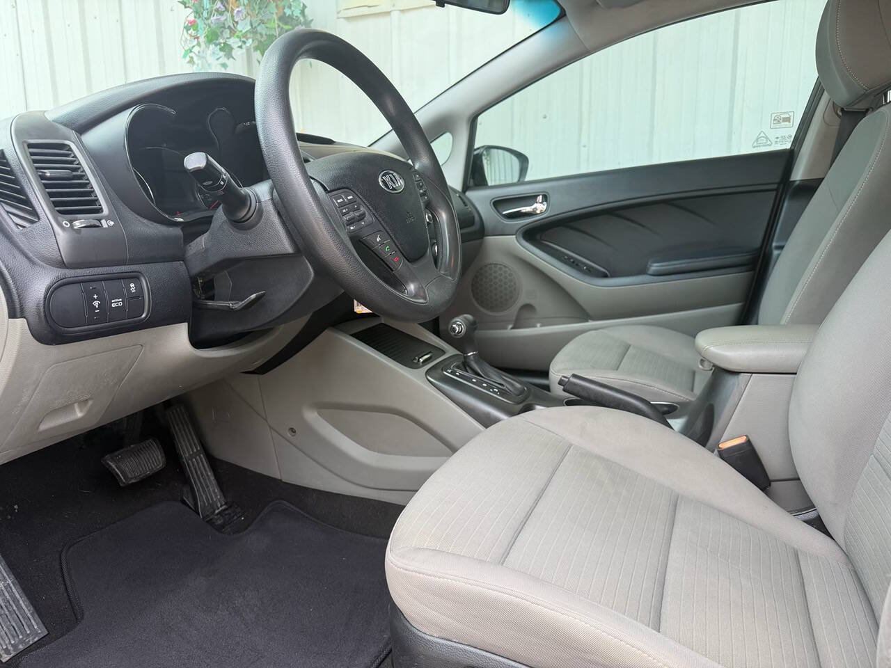 Used 2016 Kia Forte LX w/ LX Popular Plus Package FWD image 14