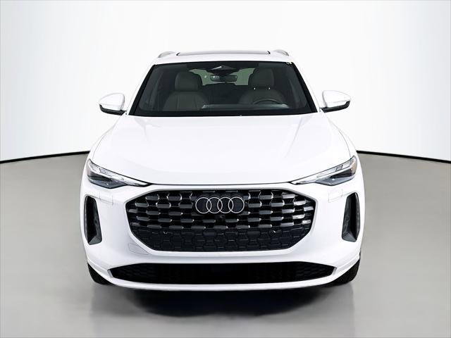 Certified 2025 Audi Q5 Premium w/ 19" Wheel Package AWD/4WD image 6